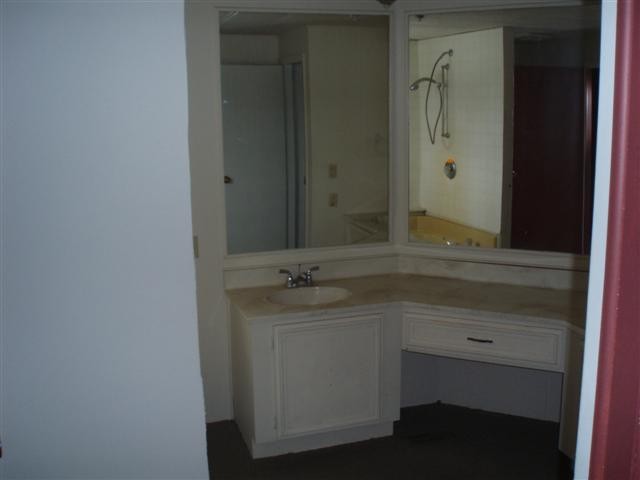 7444 Trumble Road St. Clair, MI 48079 - Photo 13 of 24 31049537-12.JPG