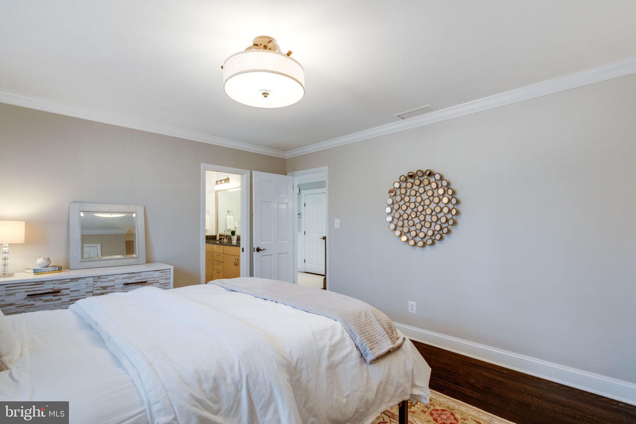 913 Lynton Place McLean, VA 22102 - Photo 28 of 57