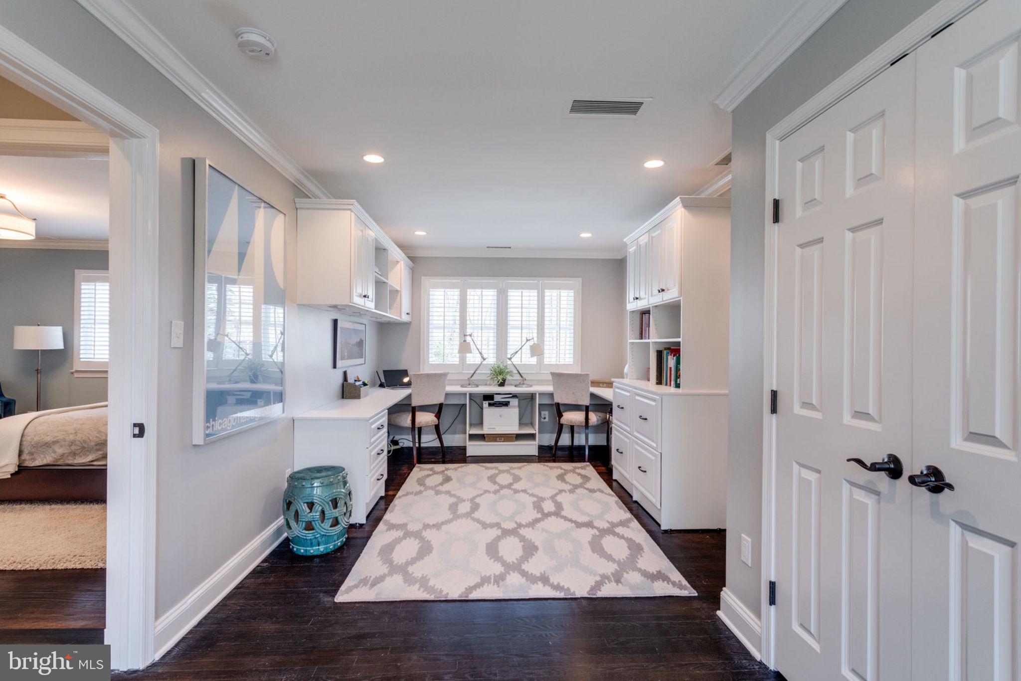 913 Lynton Place McLean, VA 22102 - Photo 33 of 57 Dedicated office on upper level