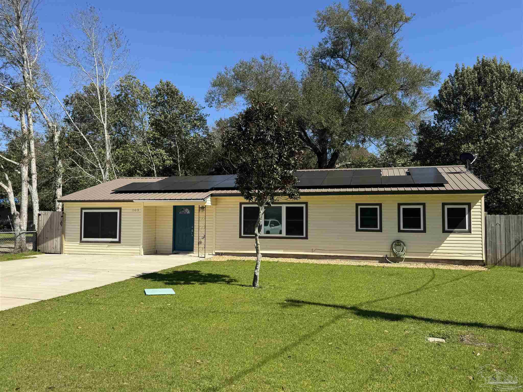 109 Reed Road Pensacola, FL 32507 - Photo 1 of 30