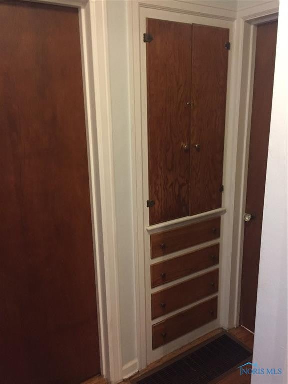 3711 Bellevue Road Toledo, OH 43613 - Photo 12 of 23 Gallery Image 12