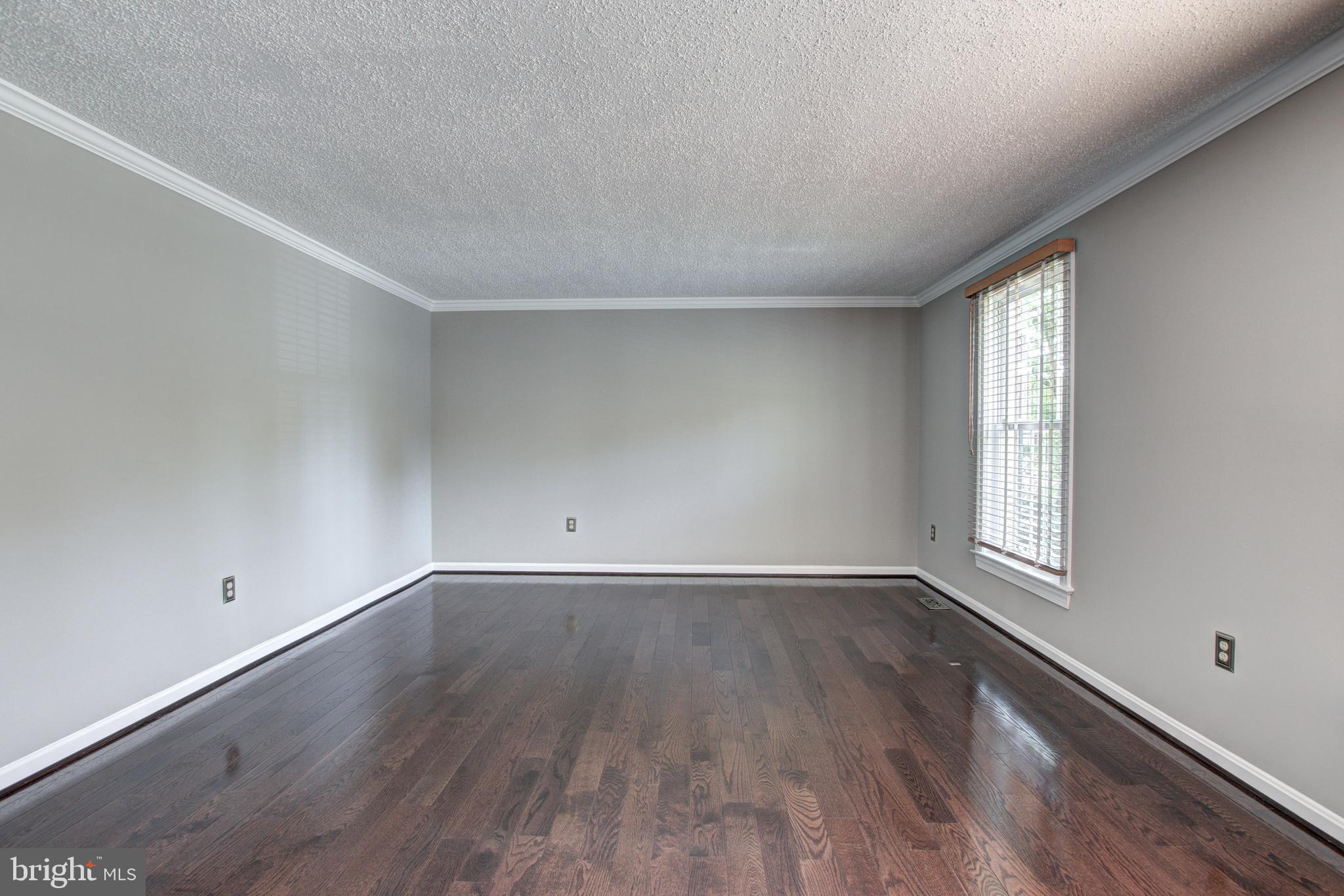 5912 Freds Oak Road Burke, VA 22015 - Photo 18 of 49 Gallery Image 18