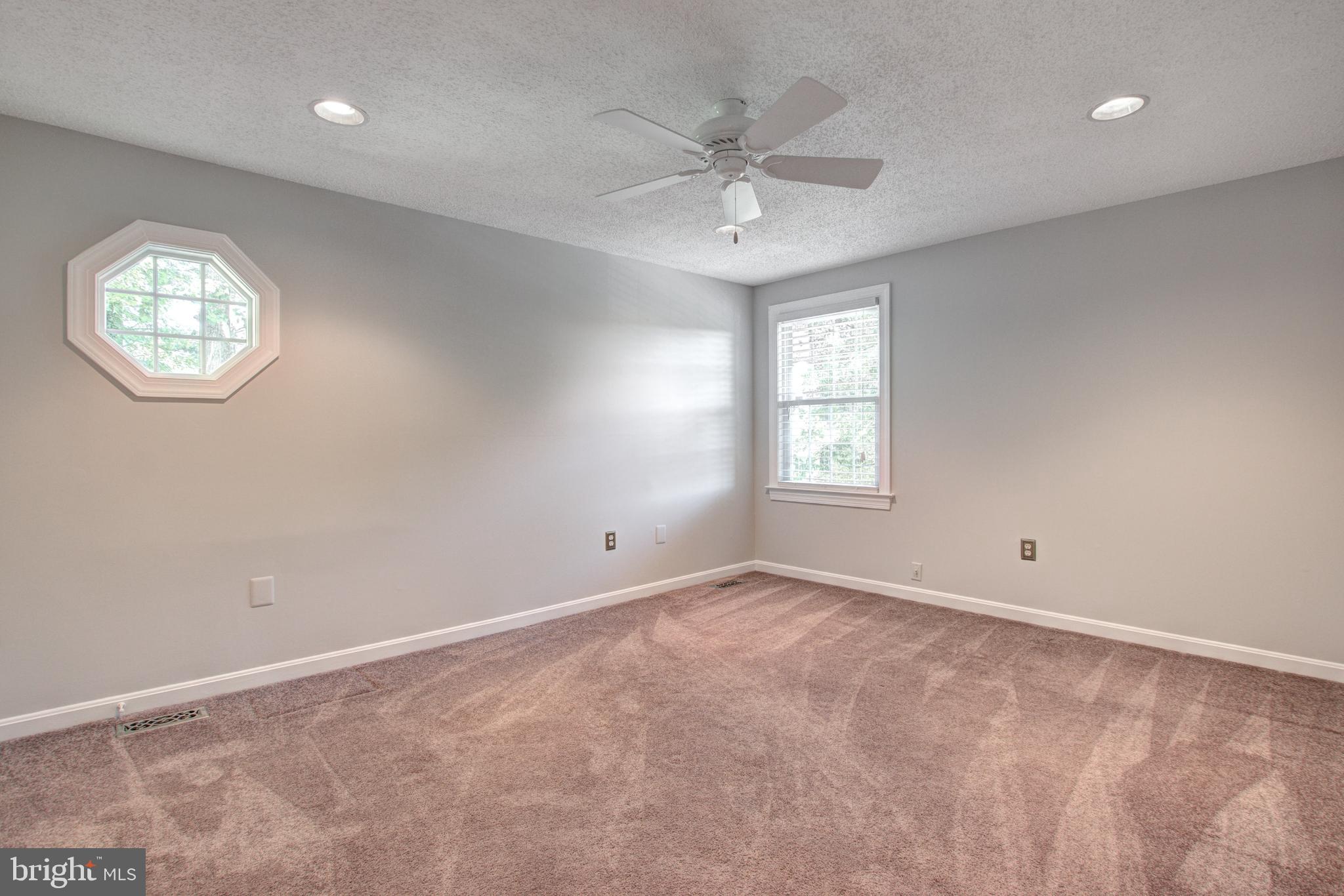 5912 Freds Oak Road Burke, VA 22015 - Photo 32 of 49 Gallery Image 32