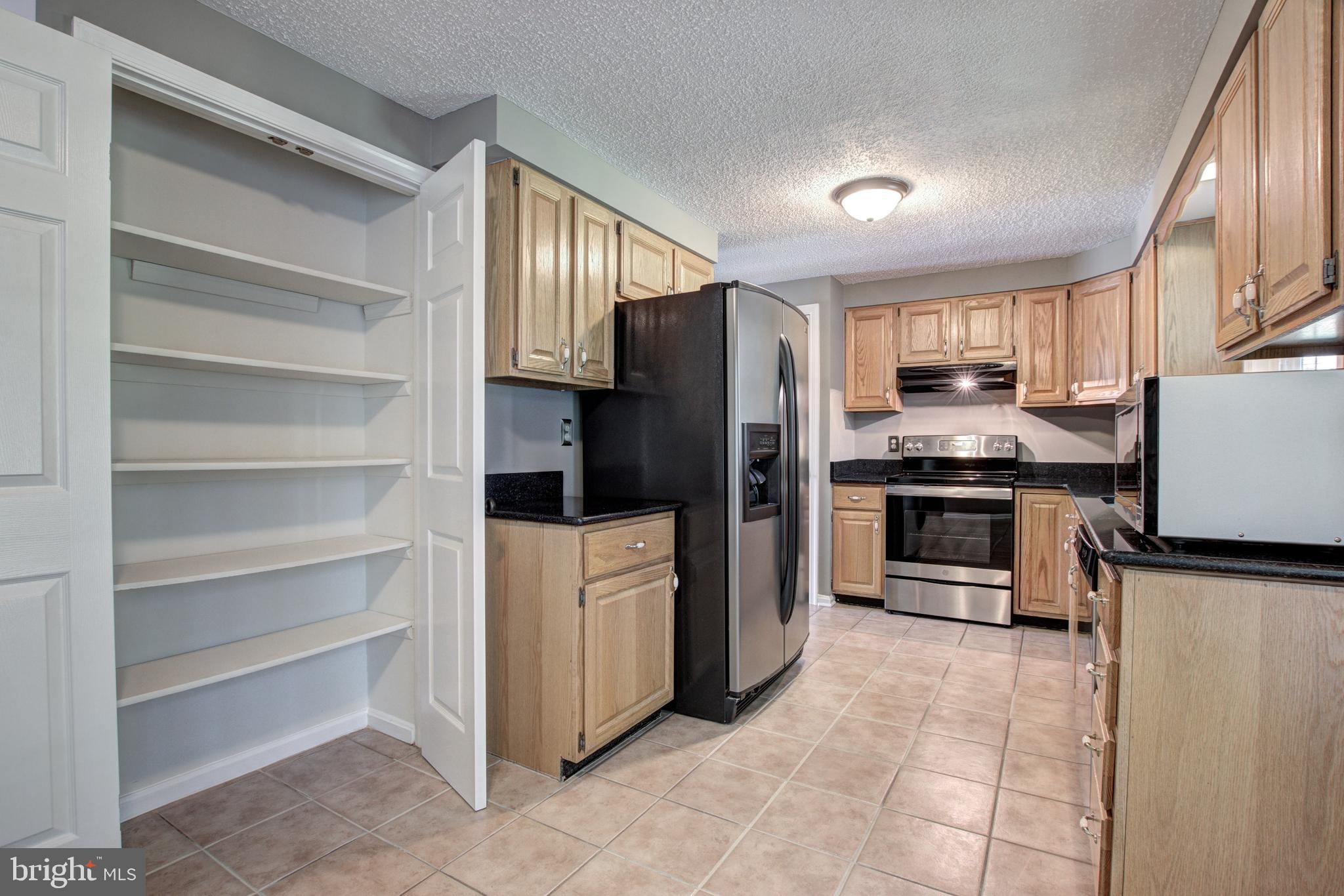 5912 Freds Oak Road Burke, VA 22015 - Photo 9 of 49 Gallery Image 9