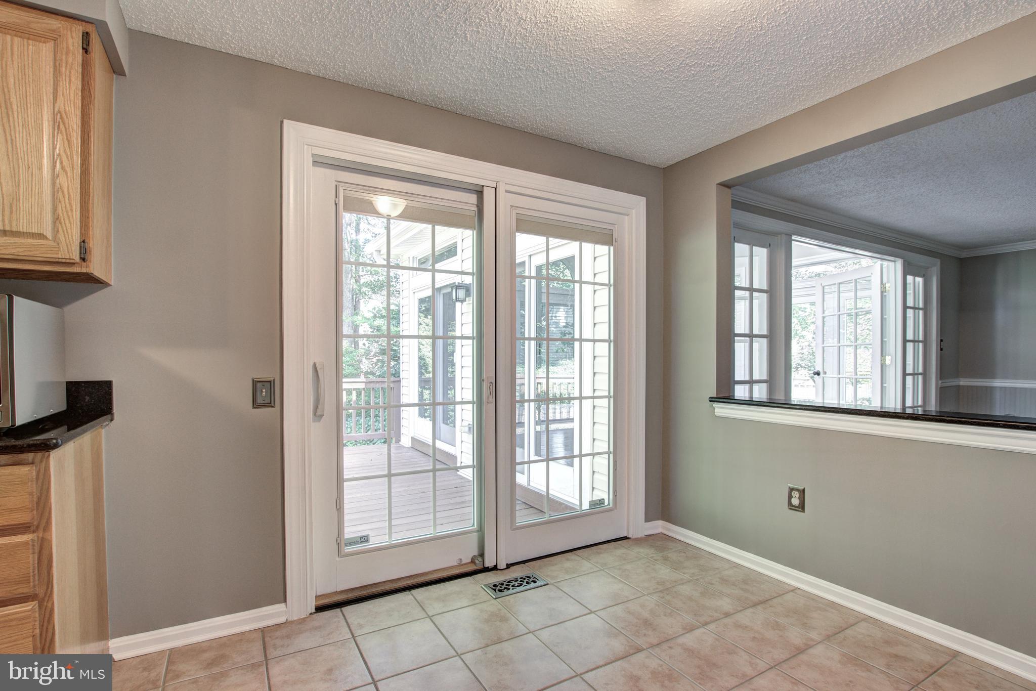 5912 Freds Oak Road Burke, VA 22015 - Photo 10 of 49 Gallery Image 10