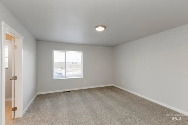 $338,990 | 121 Caribou Street, Horseshoe Bend, ID 83629