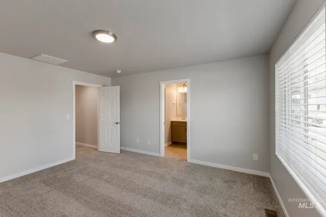 $338,990 | 121 Caribou Street, Horseshoe Bend, ID 83629