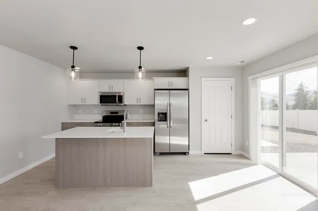 $338,990 | 121 Caribou Street, Horseshoe Bend, ID 83629