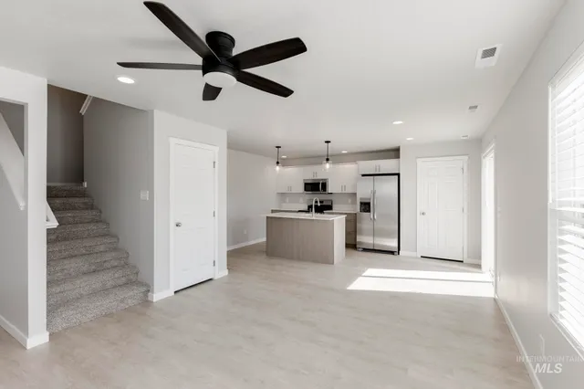 $338,990 | 121 Caribou Street, Horseshoe Bend, ID 83629