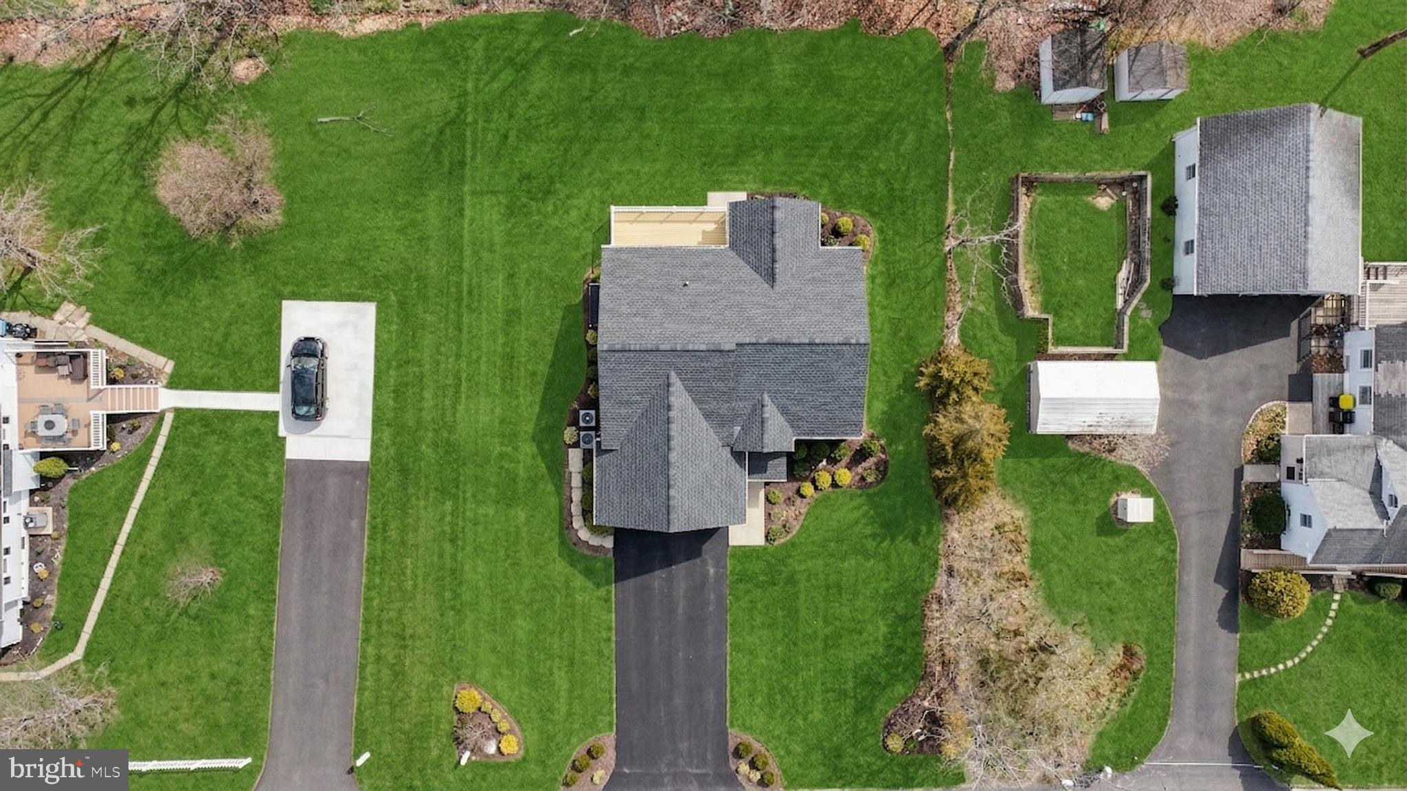 2947 Bridge Street Furlong, PA 18925 - Photo 5 of 53 AI Edited - Lawn & Driveway added