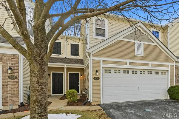 $250,000 | 904 Kingston Terrace Court, St. Charles, MO 63301