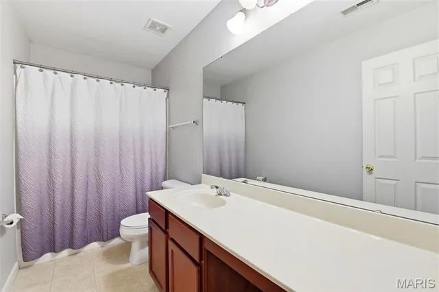 $250,000 | 904 Kingston Terrace Court, St. Charles, MO 63301