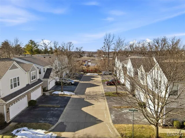 $250,000 | 904 Kingston Terrace Court, St. Charles, MO 63301