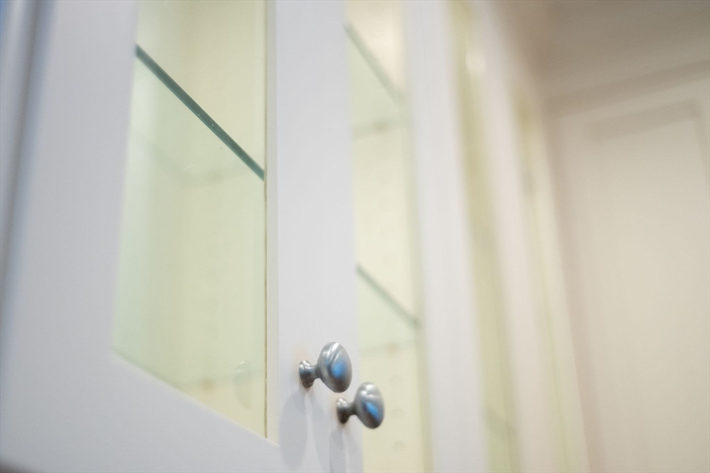 55 Brackett Place, Unit B Marblehead, MA 01945 - Photo 11 of 29