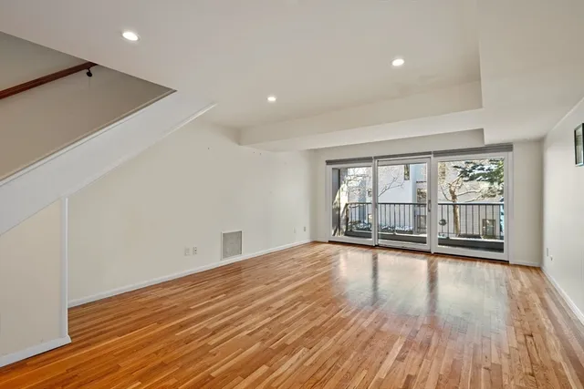 $639,000 | 55 Brackett Place, Unit B, Marblehead, MA 01945