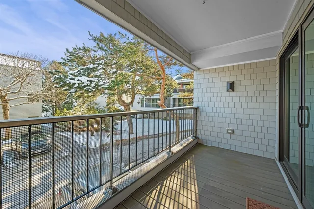 $639,000 | 55 Brackett Place, Unit B, Marblehead, MA 01945