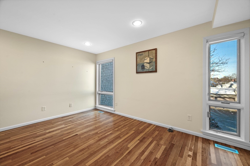 55 Brackett Place, Unit B Marblehead, MA 01945 - Photo 27 of 29