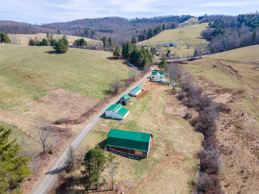 75 A Borderline Road Willis, VA 24380 - Photo 61 of 74 Gallery Image 61
