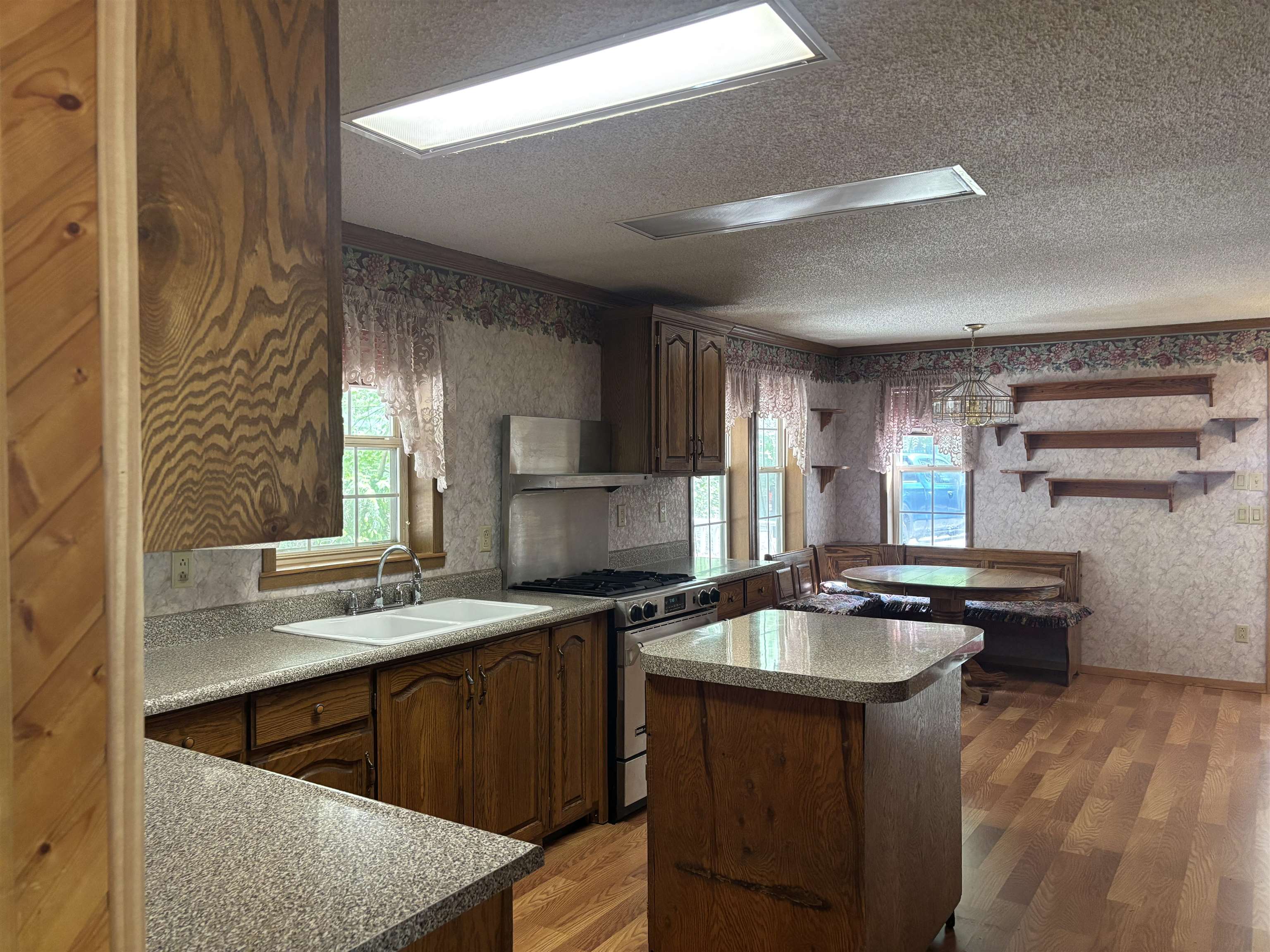 6364 Townline Road Birch Run, MI 48415 - Photo 7 of 20