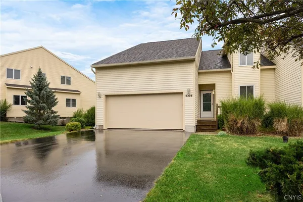 $349,900 | 5309 Bunker Hill Way, Syracuse, NY 13207