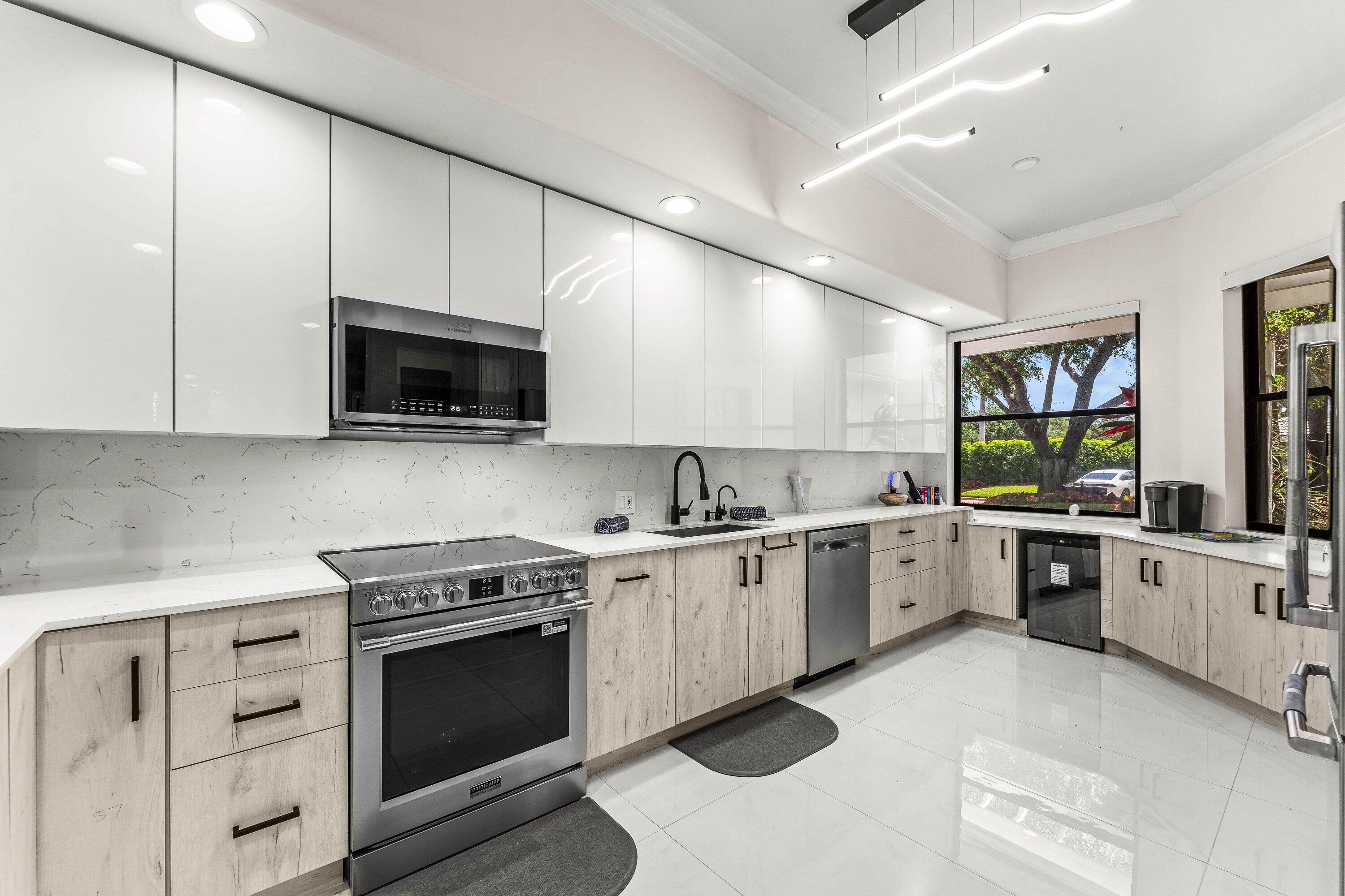 17541 Ashbourne Lane, Unit A Boca Raton, FL 33496 - Photo 1 of 45 Kitchen
