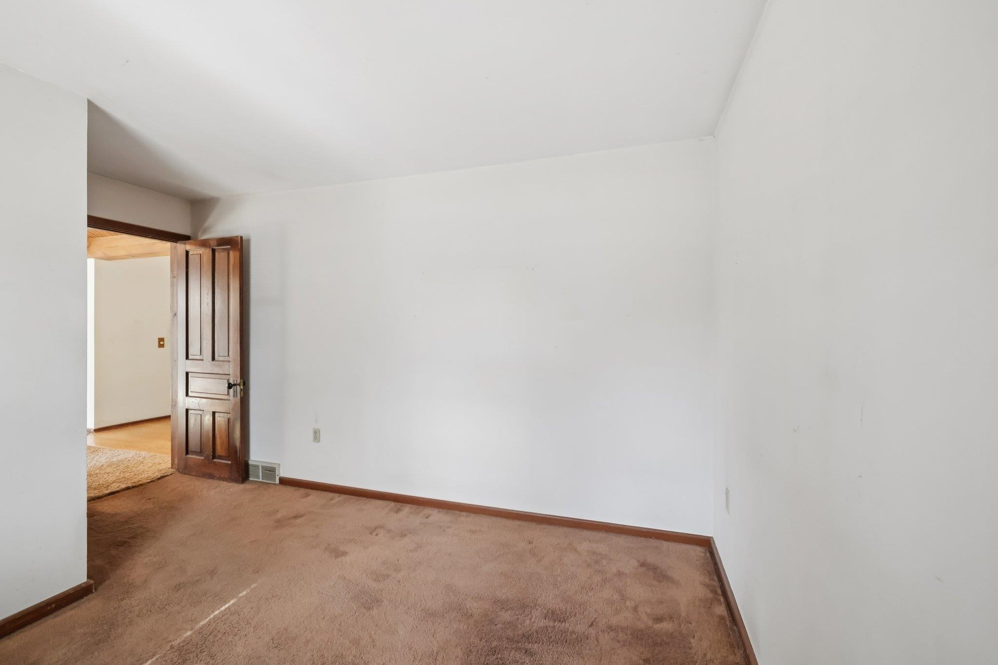 1100 Pflaum Road Madison, WI 53716 - Photo 22 of 37