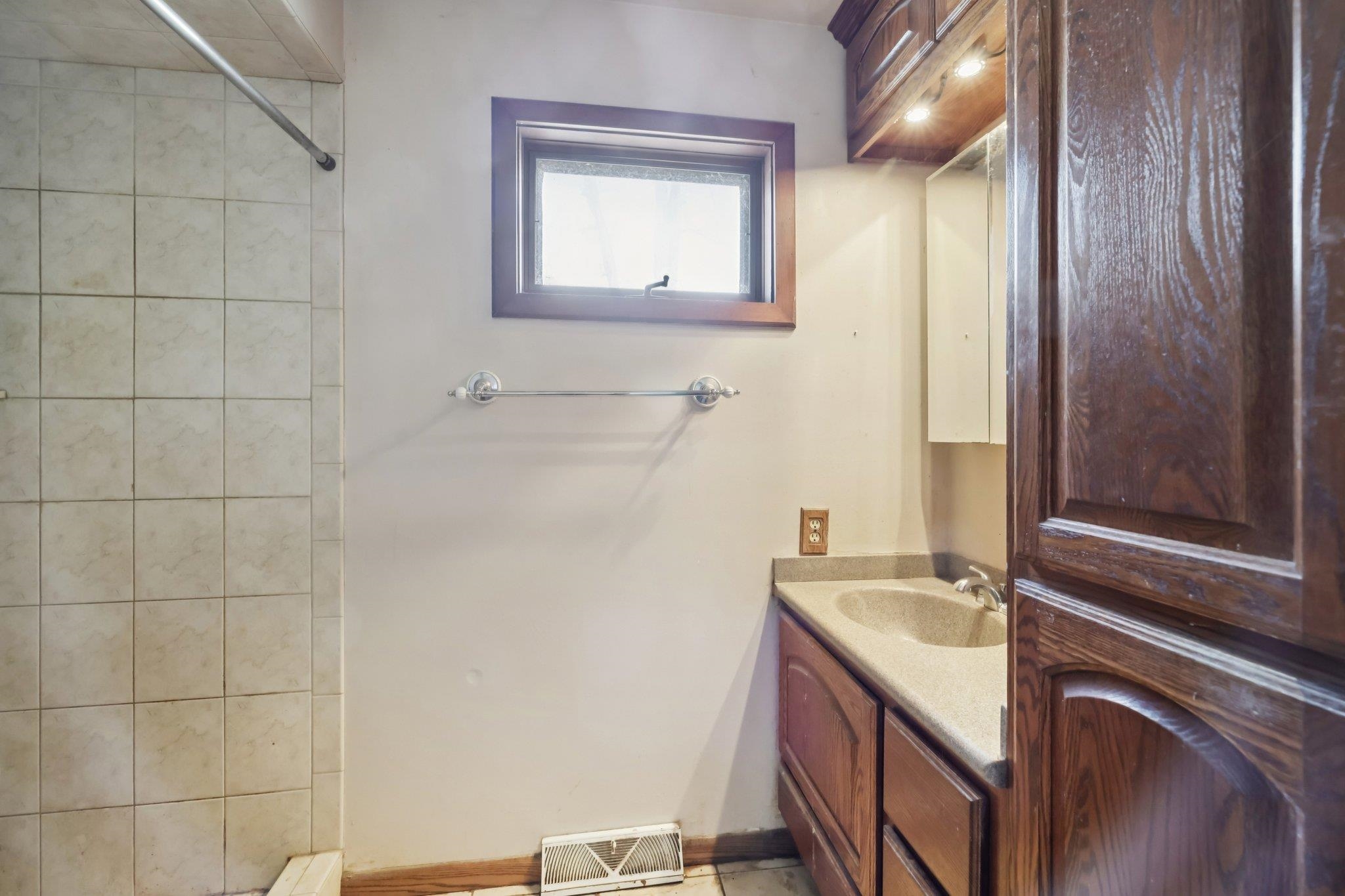 1100 Pflaum Road Madison, WI 53716 - Photo 23 of 37