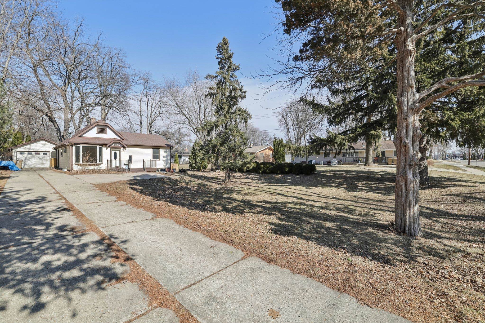 1100 Pflaum Road Madison, WI 53716 - Photo 3 of 37