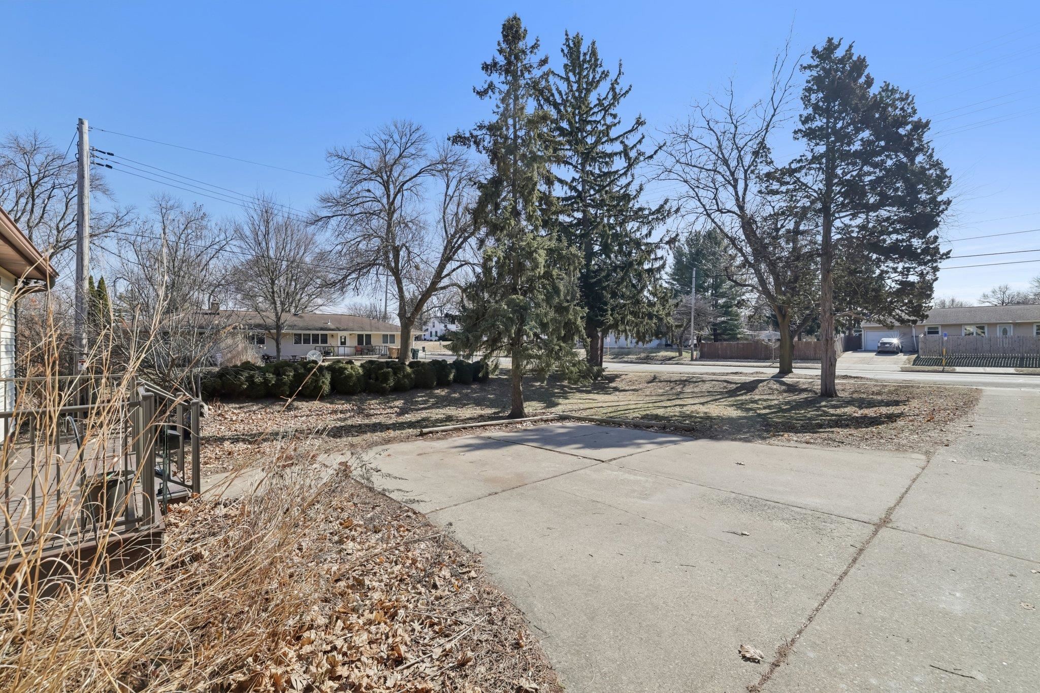 1100 Pflaum Road Madison, WI 53716 - Photo 4 of 37