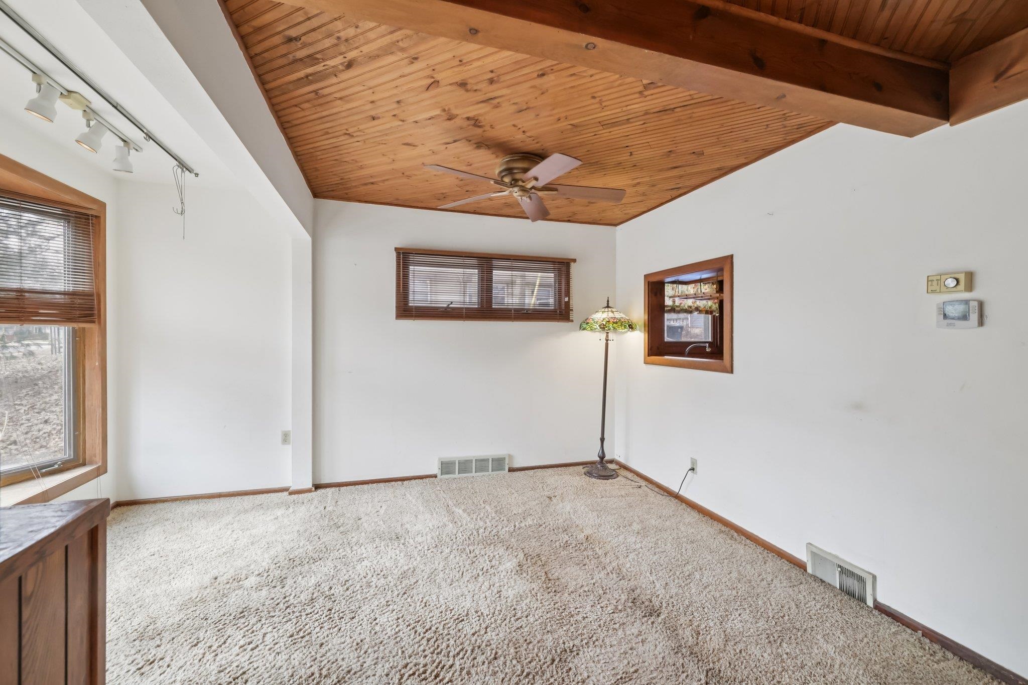 1100 Pflaum Road Madison, WI 53716 - Photo 7 of 37