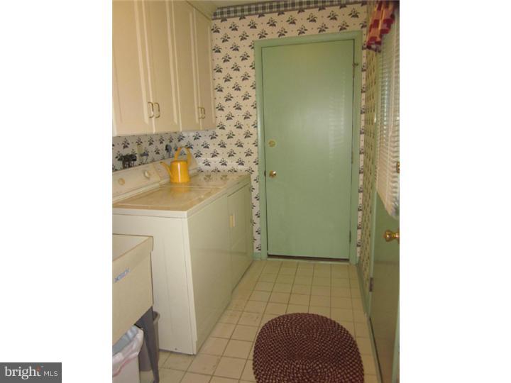 1008 Saber Road West Chester, PA 19382 - Photo 15 of 25 Laundry Room