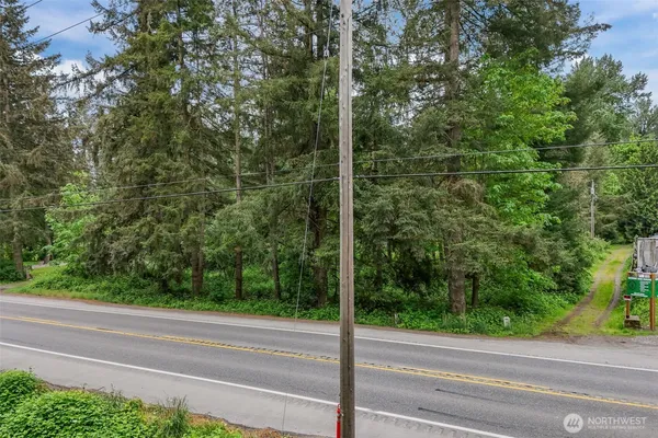 $350,000 | 20707 Renton-Maple Valley Road, Maple Valley, WA 98038