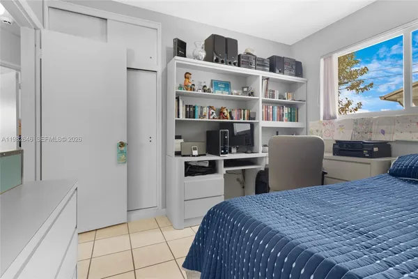 $750,000 | 4660 West 9th Avenue, Hialeah, FL 33012