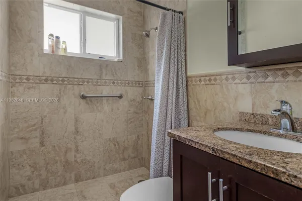 $750,000 | 4660 West 9th Avenue, Hialeah, FL 33012