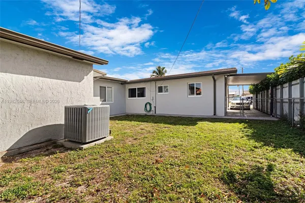 $750,000 | 4660 West 9th Avenue, Hialeah, FL 33012