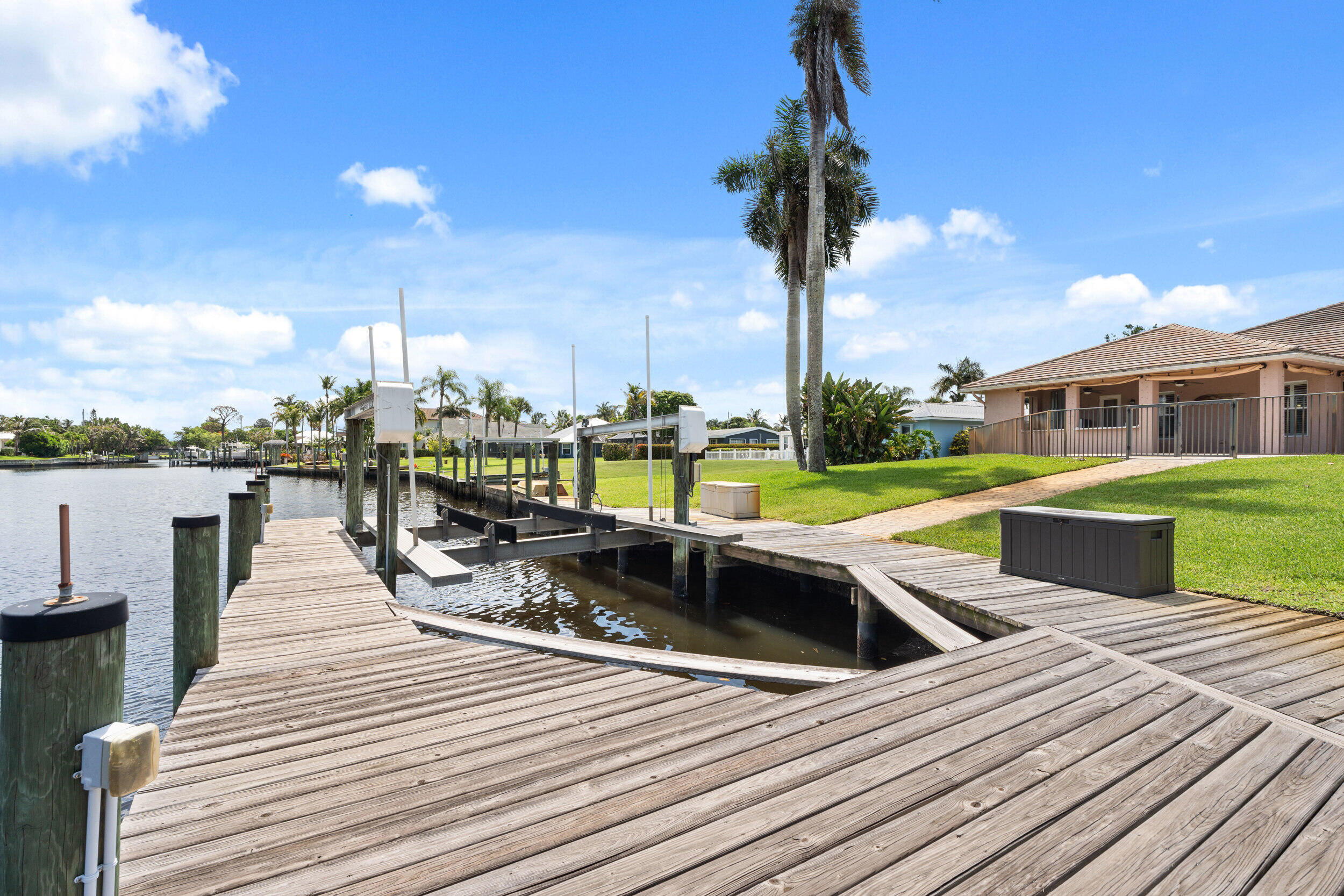 2236 Northwest Fork Road Stuart, FL 34994 - Photo 2 of 71 61_smg06067