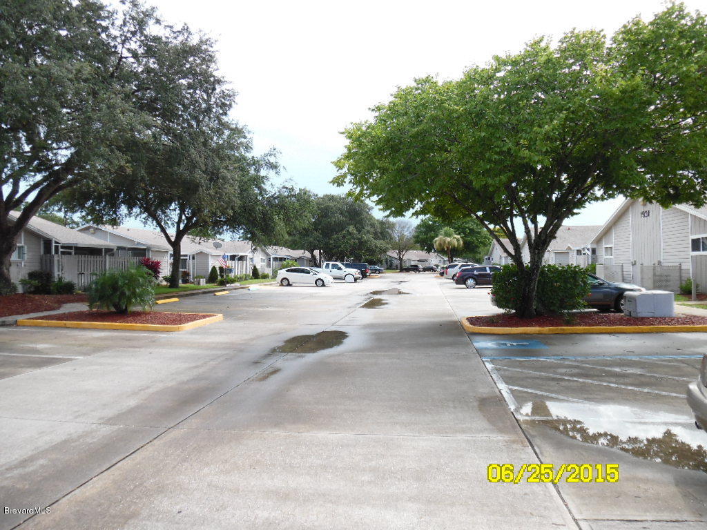 1918 Quail Ridge Court, Unit 2003 Cocoa, FL 32926 - Photo 3 of 22 SAM_0524