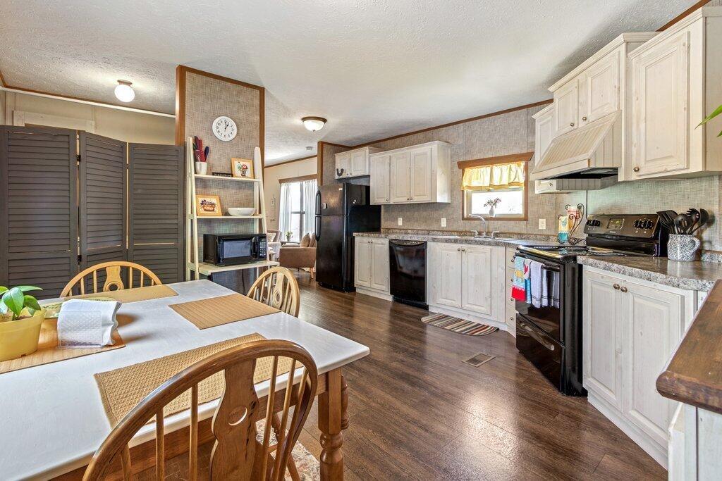 509 Michael Road Pataskala, OH 43062 - Photo 12 of 24 509 Michael Road-13.jpg-SMALL