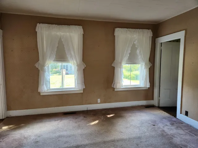 $355,000 | 217 Waldoboro Road, Jefferson, ME 04348