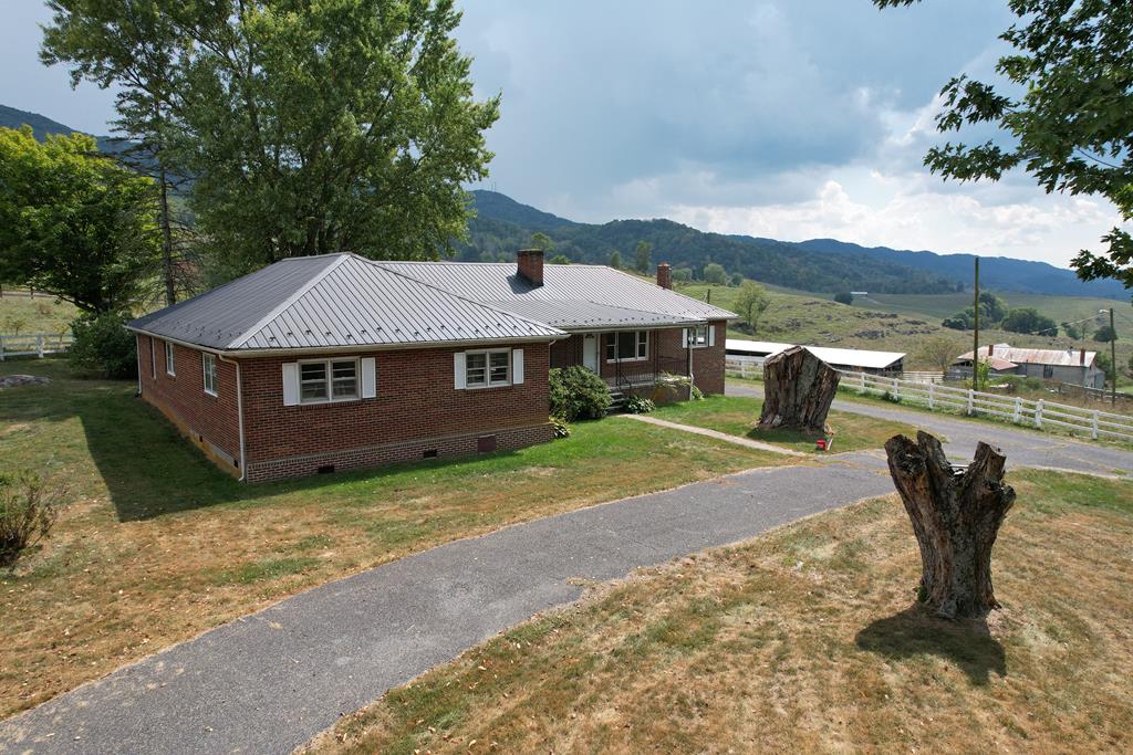 6472 Valley Road Saltville, VA 24370 - Photo 1 of 78 Gallery Image 1