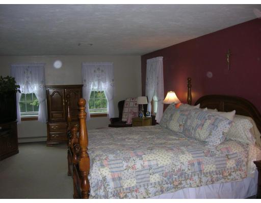 65 Newcombs Mill Road Kingston, MA 02364 - Photo 9 of 16 Gallery Image 9