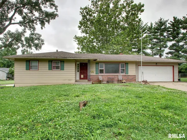 $114,900 | 334 Glendale Drive, Quincy, IL 62301