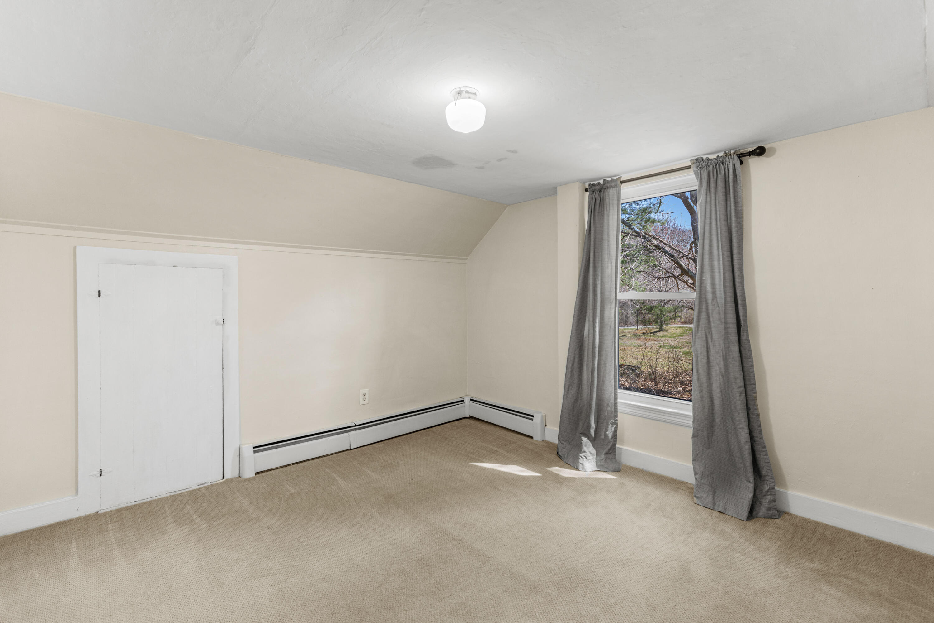 1 Goodale Street Portland, ME 04103 - Photo 19 of 25 1 Goodale Portland-017