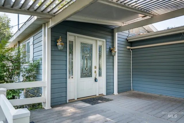 $1,350,000 | 44 Bell Rapids Road, Hagerman, ID 83332