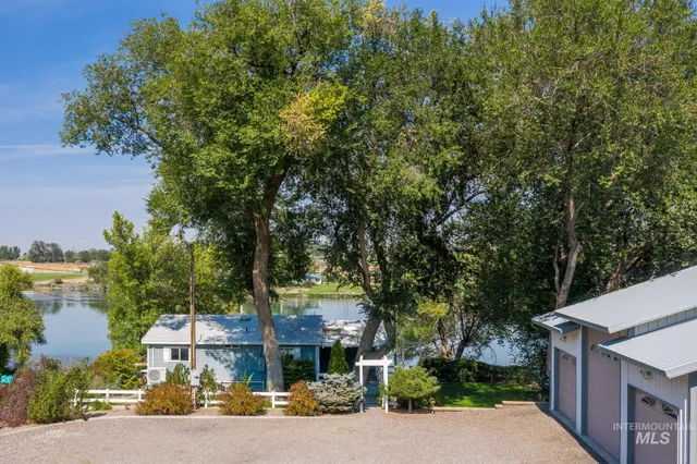 $1,350,000 | 44 Bell Rapids Road, Hagerman, ID 83332