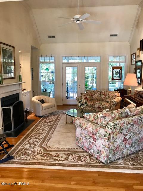 4213 Cravens Point Road Wilmington, NC 28409 - Photo 3 of 10 FullSizeRender (16)