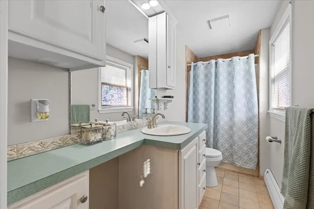 $685,900 | 10 Hazelwood Court, Attleboro, MA 02703