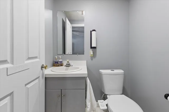 $685,900 | 10 Hazelwood Court, Attleboro, MA 02703