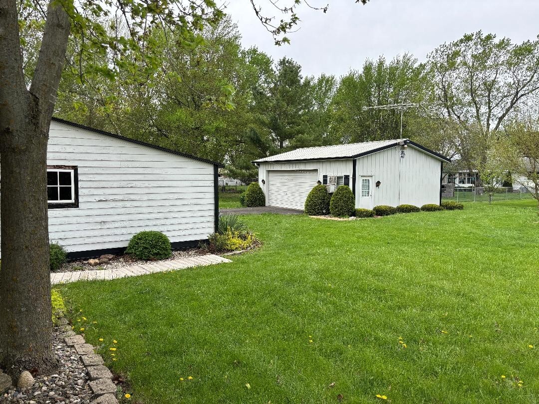 308 Jefferson Street Danforth, IL 60930 - Photo 7 of 20