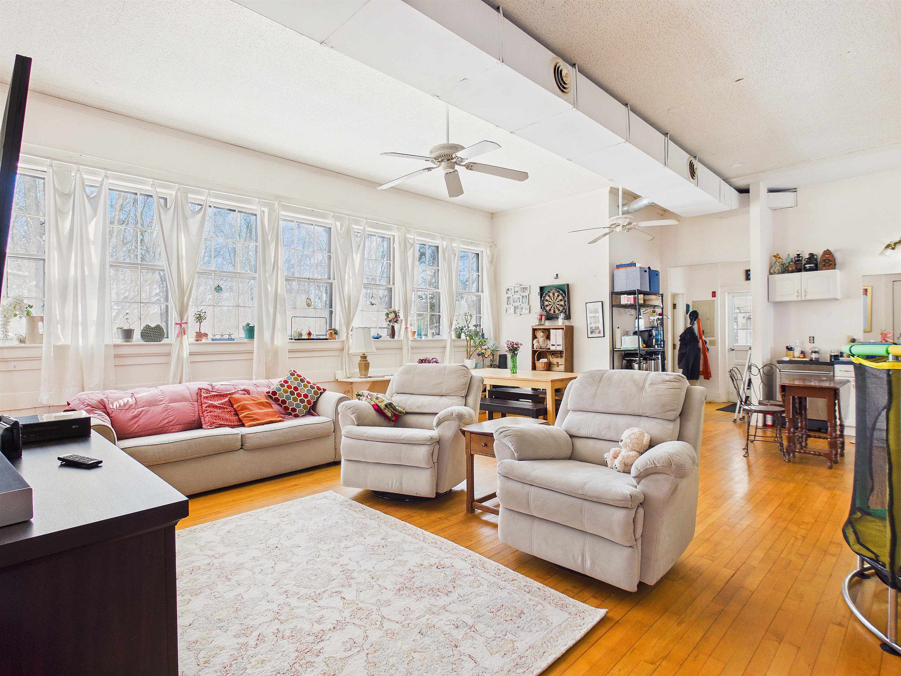 121 Howe Hill Road Pomfret, VT 05053 - Photo 14 of 32